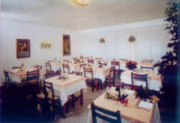 sala.jpg (71222 byte)